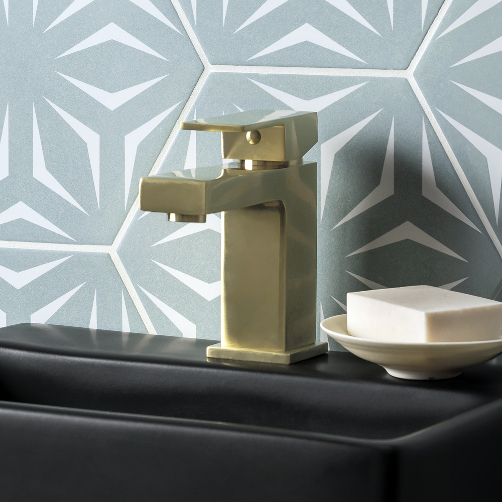 Arezzo Square Brushed Brass Mono Basin Mixer Tap 5 Arezzo Square Brushed Brass Mono Basin Mixer Tap - Image 3