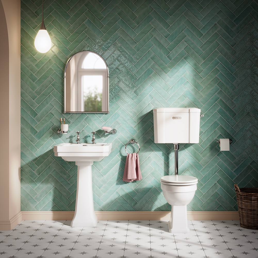 Trafalgar Low Level Toilet With Soft Close Seat - Traditional Ceramic WC 4 Trafalgar Low Level Toilet With Soft Close Seat - Traditional Ceramic WC - Image 2