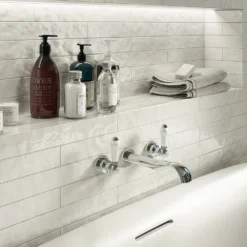 Chatsworth 1928 Traditional Wall Mounted White Lever Bath Filler Tap -Victorian Plumbing Shop vic16d detail4