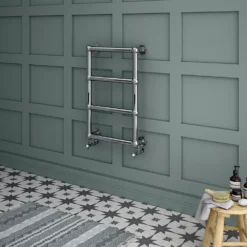 Chatsworth Traditional 748 X 498mm Heated Towel Rail Chrome